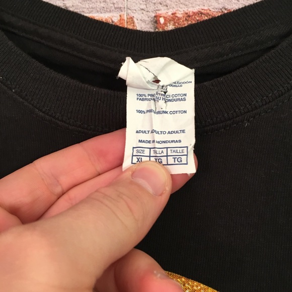 ❌ Sold Vintage Syracuse Orangemen Basketball Tee - Picture 3 of 3